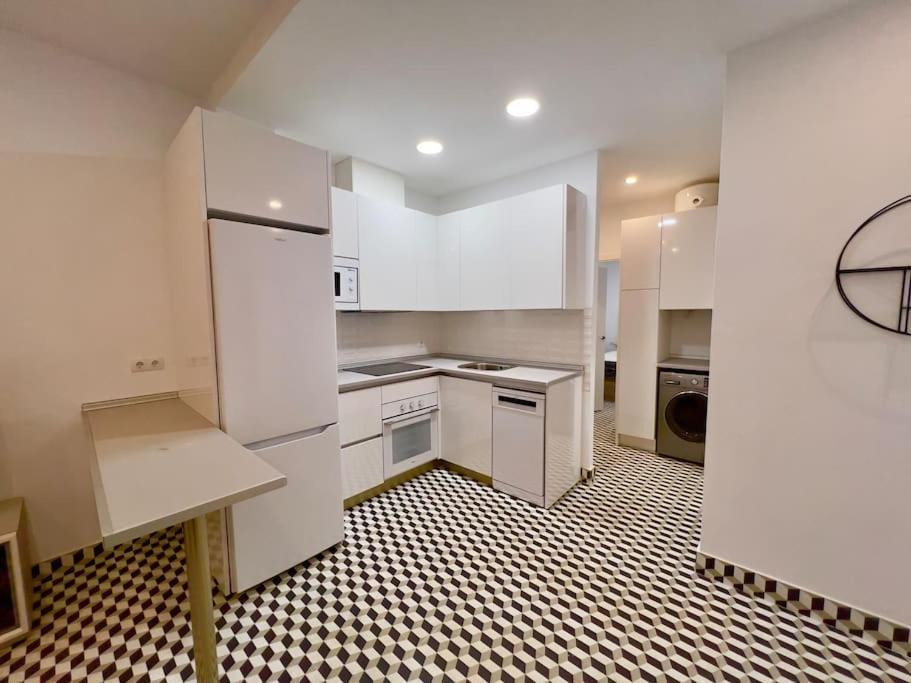 Rockside Residences Suites La Linea N1 La Línea de la Concepción エクステリア 写真