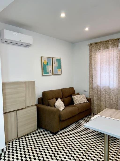 Rockside Residences Suites La Linea N1 La Línea de la Concepción エクステリア 写真